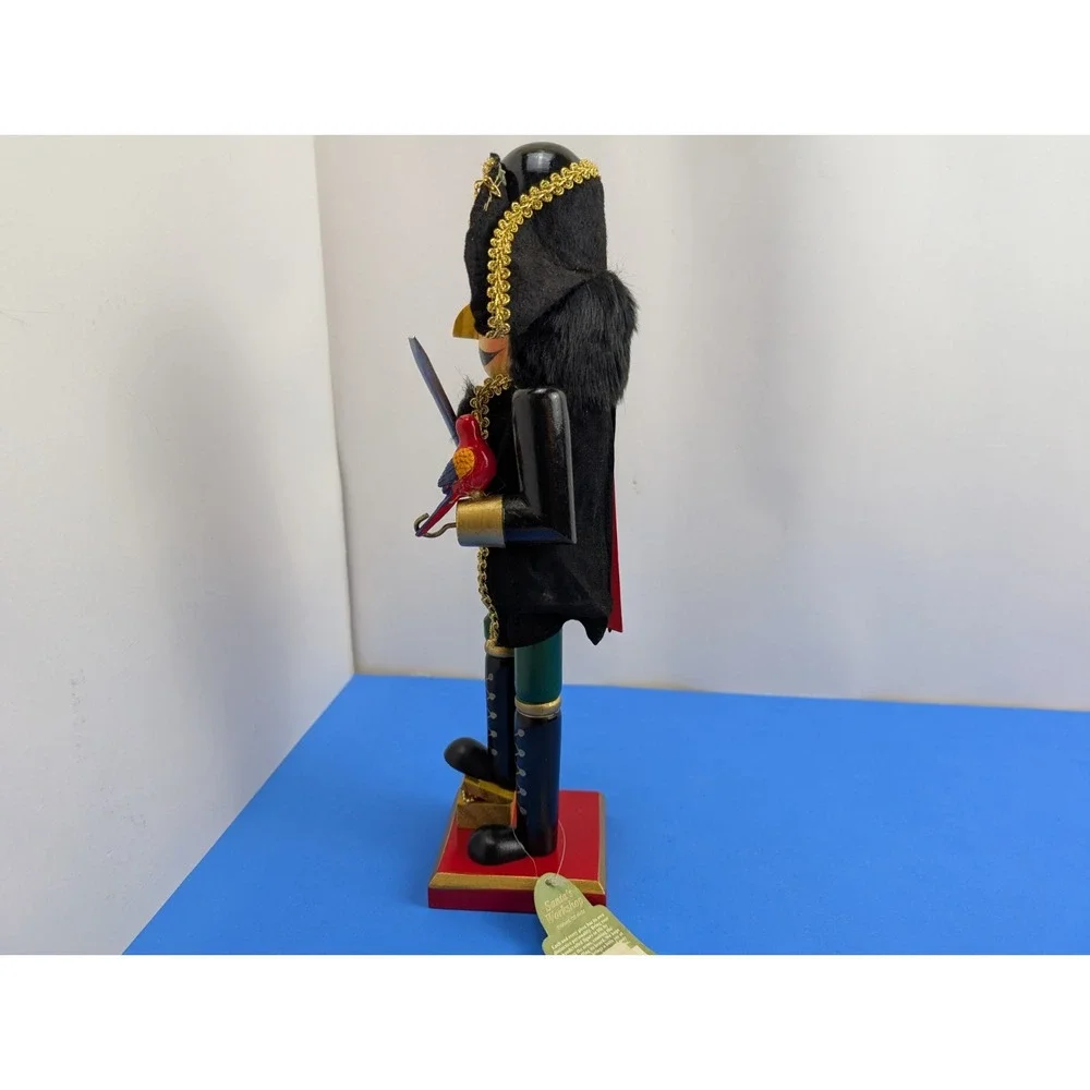 Santa's Workshop 70501 Pirate Nutcracker 15 Inch Holiday Decor